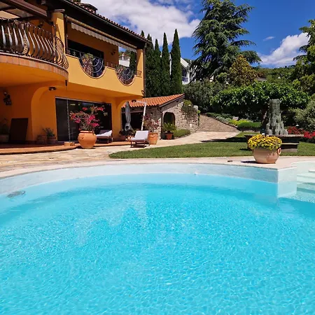 Appartamento Superior Wisteria With Pool *