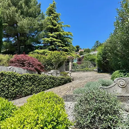 Superior Wisteria With Pool Appartement
